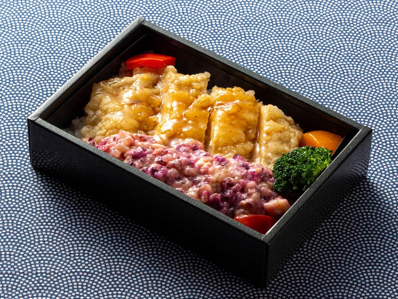 Photograph of in-flight meal: Chicken Namban Rice Bowl served with Sunrise Tartar Sauce